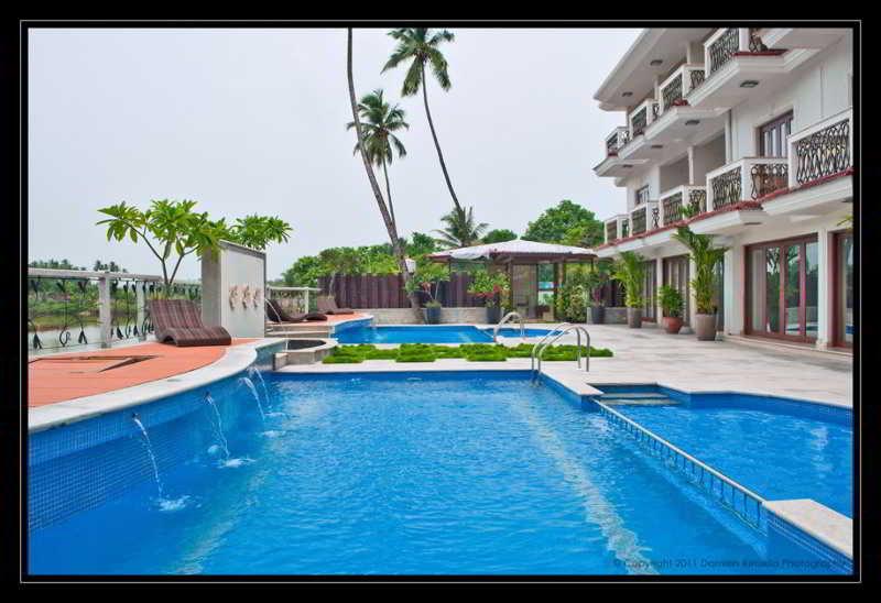 White Pearl Suites Arpora Exterior photo