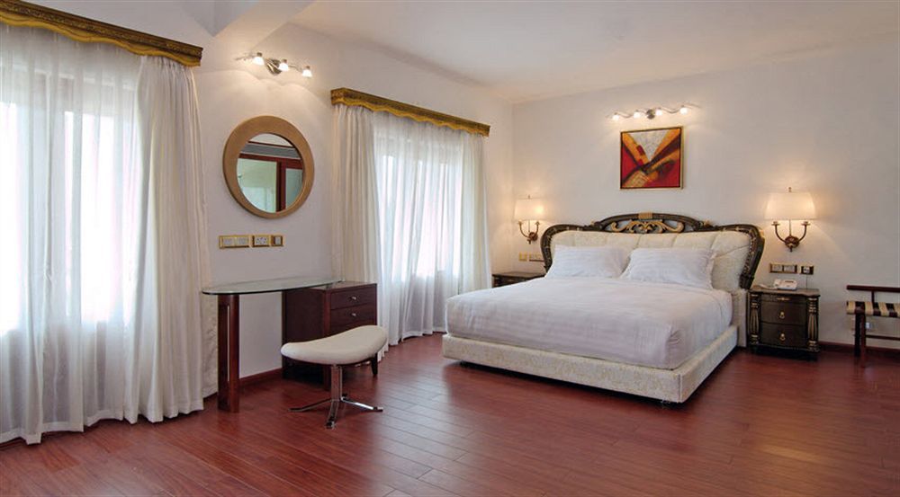 White Pearl Suites Arpora Exterior photo