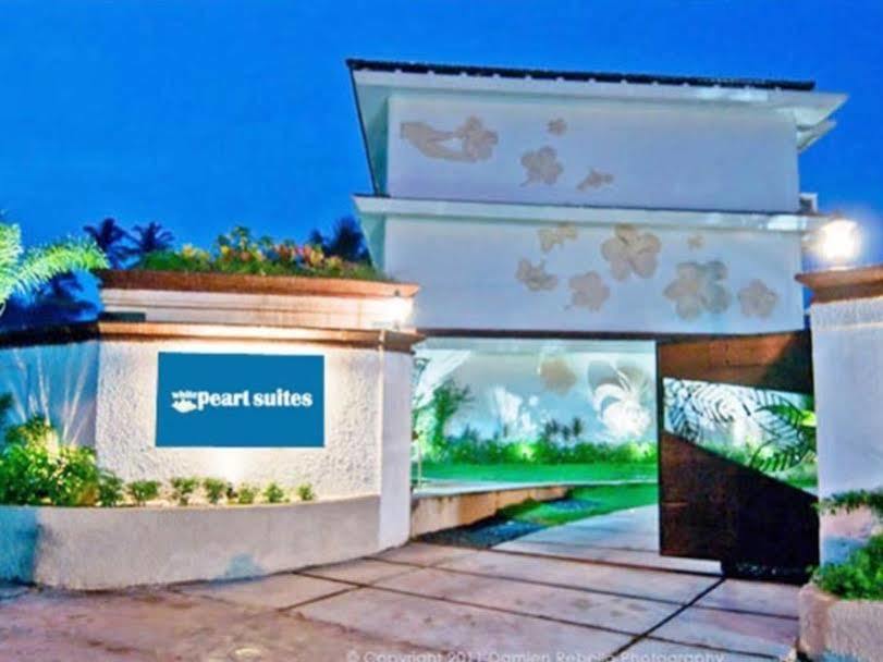 White Pearl Suites Arpora Exterior photo