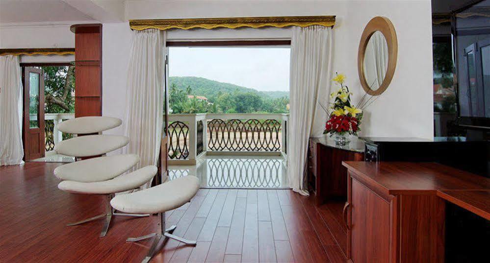 White Pearl Suites Arpora Exterior photo